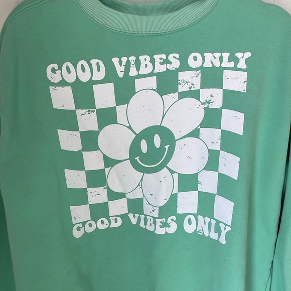 Pink Lily sweatshirt - Picture 2 of 3